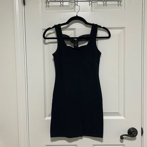 Black bodycon dress